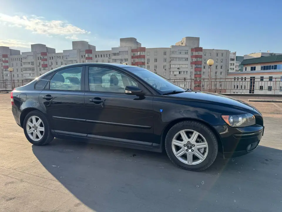 VOLVO S40