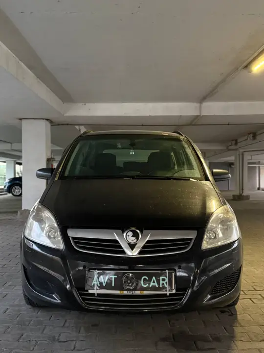 Opel Zafira, фотография 1