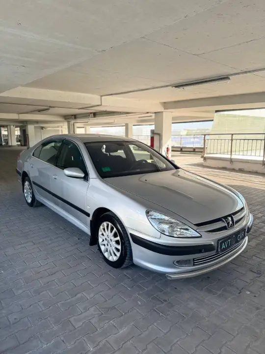 Peugeot 607