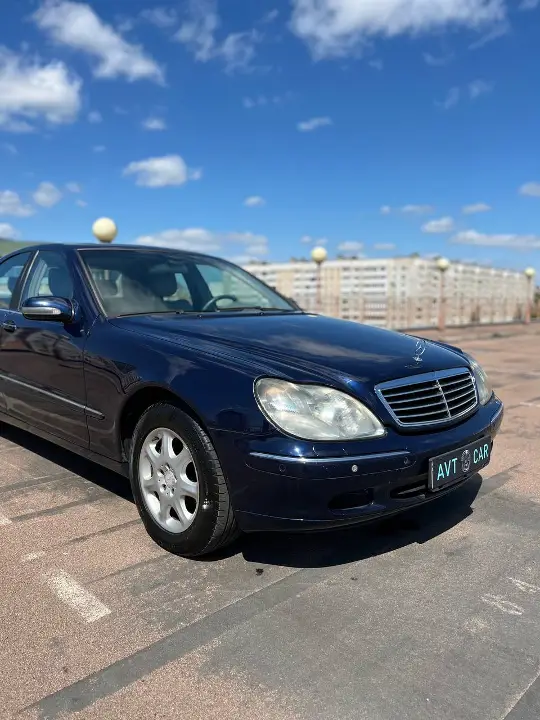 Mercedes-Benz 220CDI
