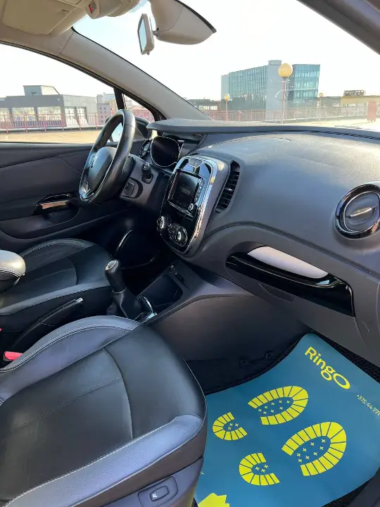 RENAULT CAPTUR