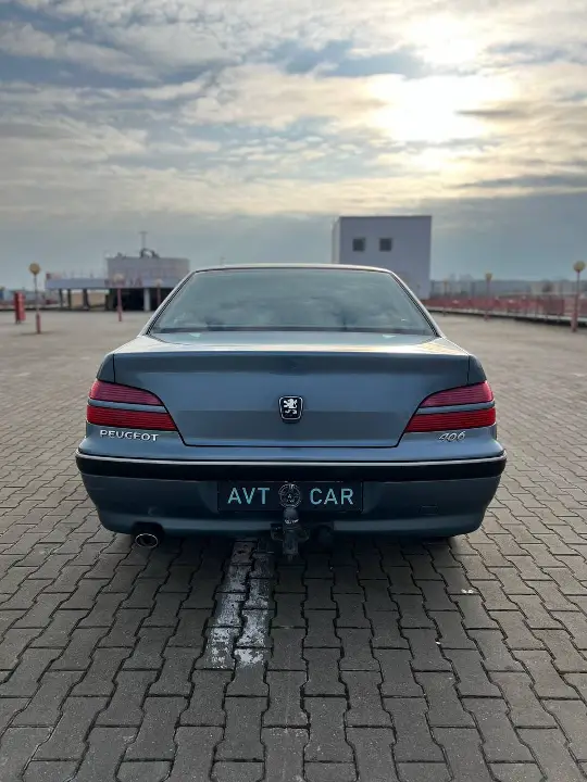 Peugeot 406
