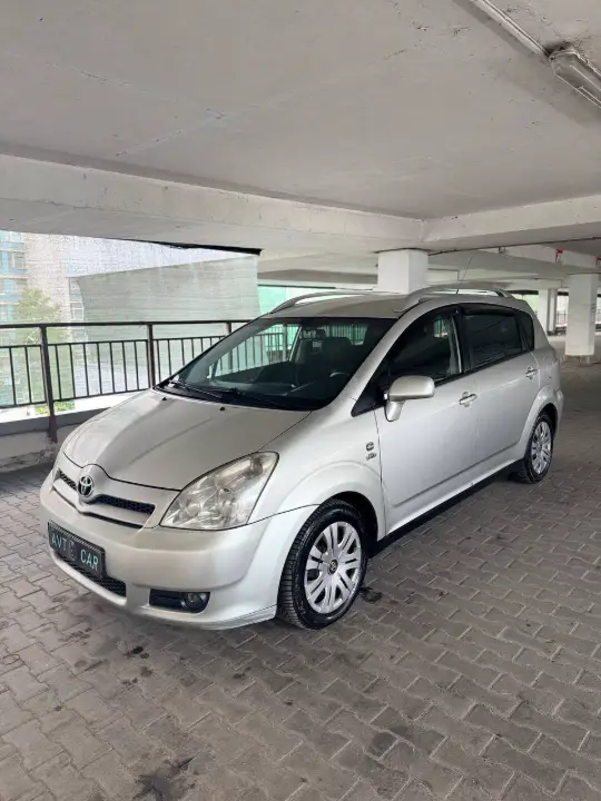 Toyota Corolla Verso, фотография 4
