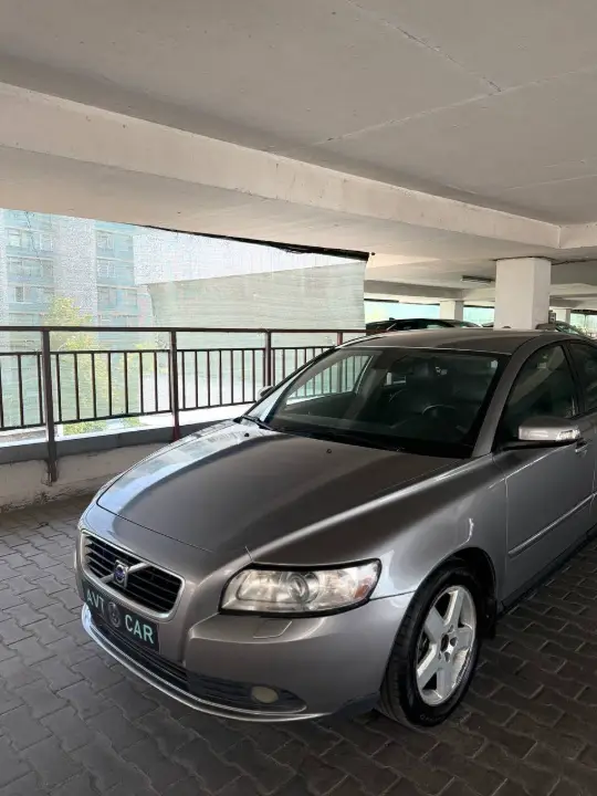 Volvo S40, фотография 3
