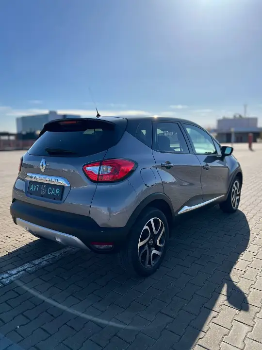 RENAULT CAPTUR