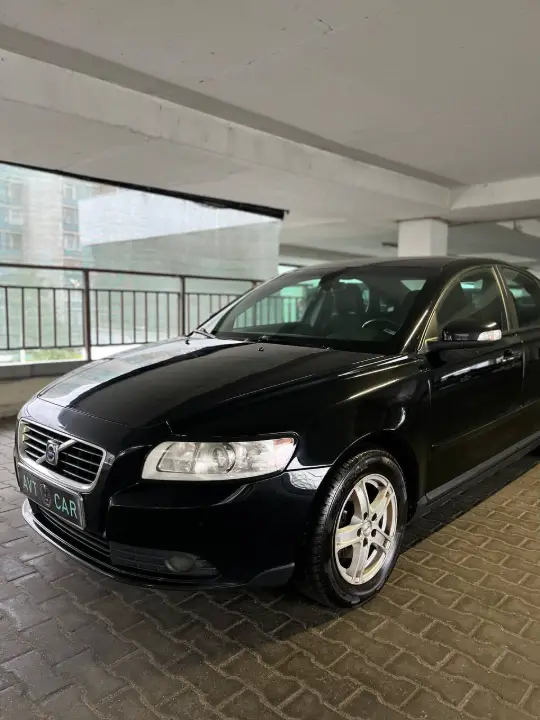 Volvo S40, фотография 3