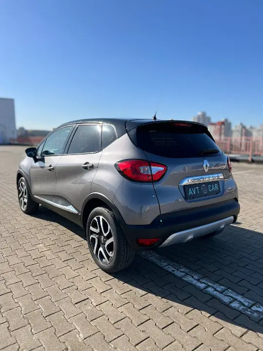 RENAULT CAPTUR