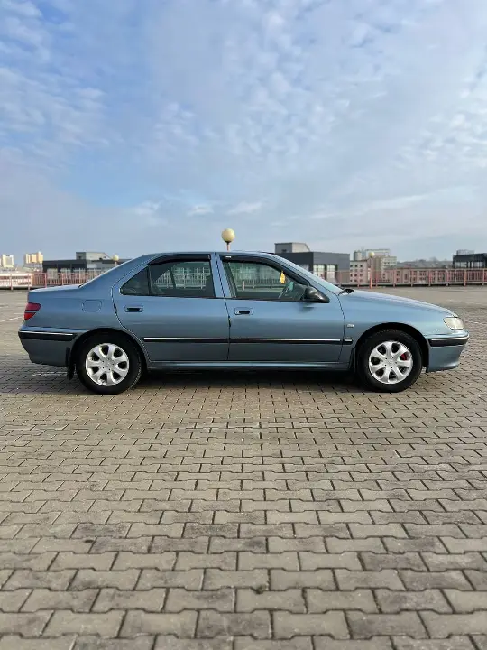Peugeot 406
