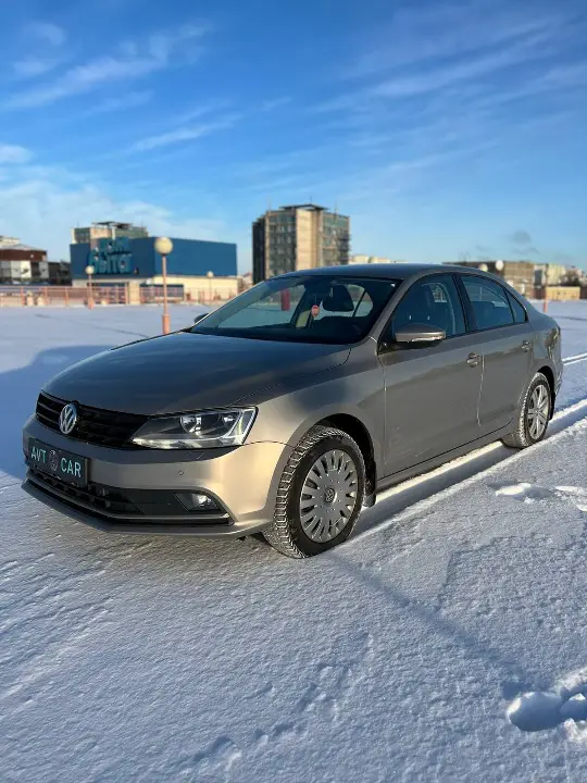 VOLKSWAGEN JETTA