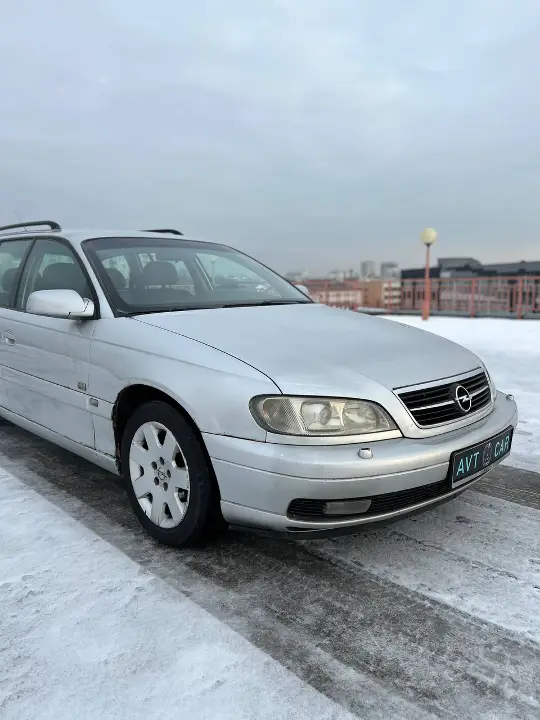 Opel omega
