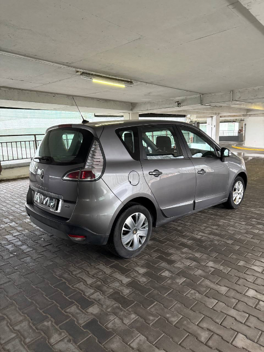 RENAULT SCENIC