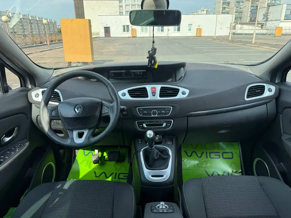 RENAULT MEGANE SCENIC