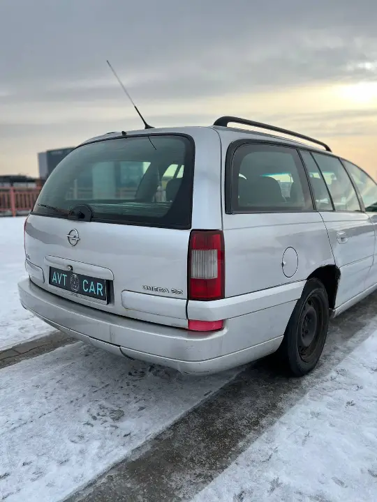 Opel omega