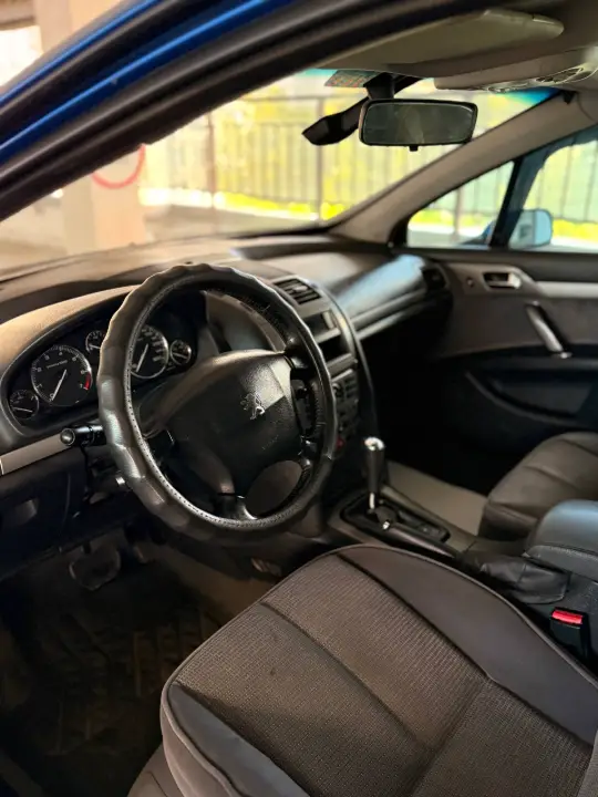 Peugeot 407