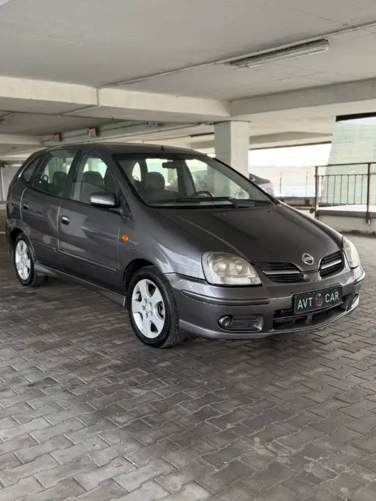 Nissan Almera Tino, фотография 10