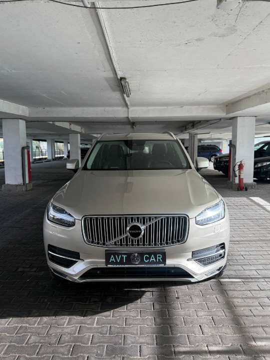 Volvo XC90, фотография 1