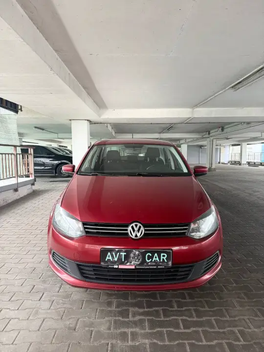 Volkswagen Polo Sedan, фотография 1