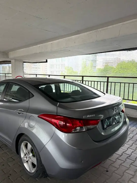 Hyundai Elantra, фотография 5
