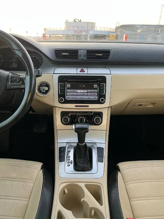 VOLKSWAGEN PASSAT CC