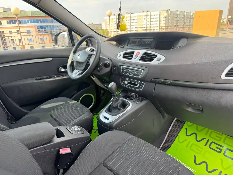RENAULT MEGANE SCENIC