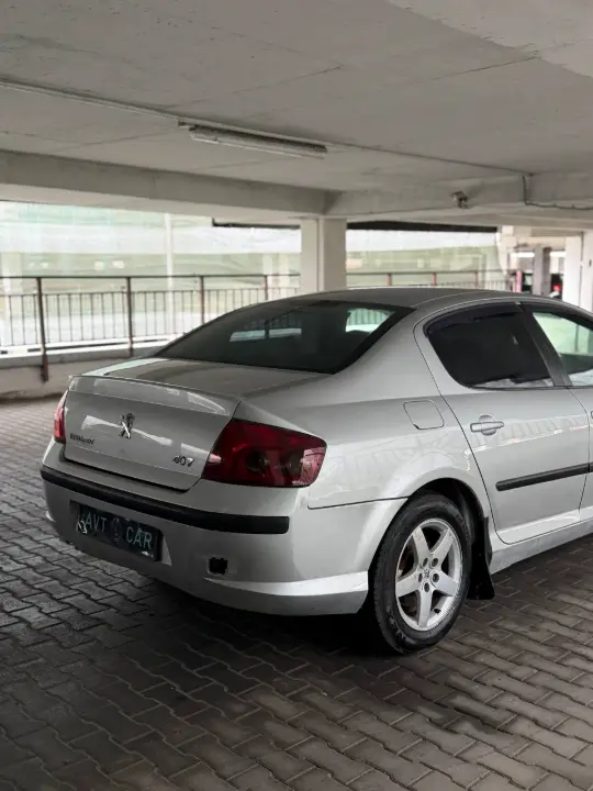 Peugeot 407, фотография 8