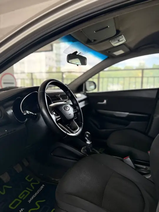 Kia Rio, фотография 11