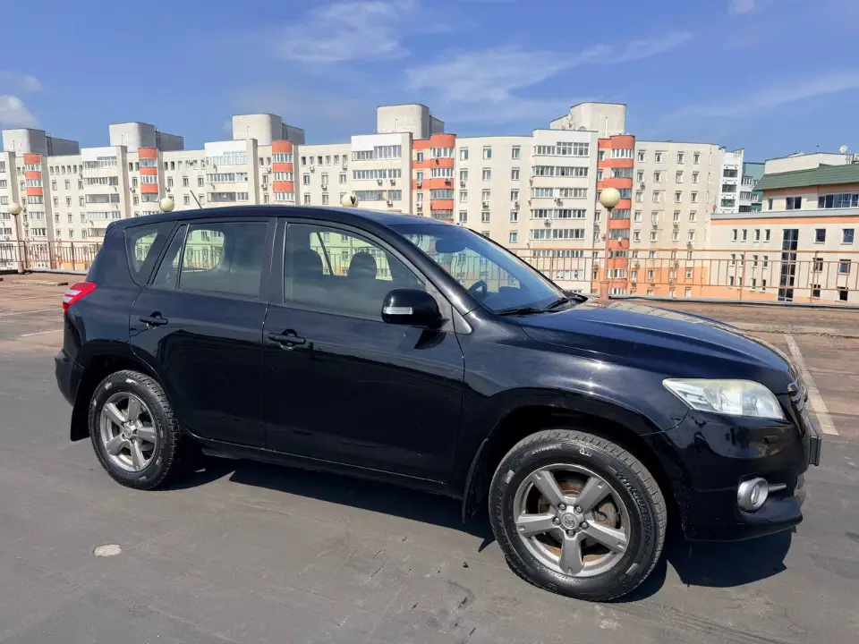 Toyota RAV4, фотография 3