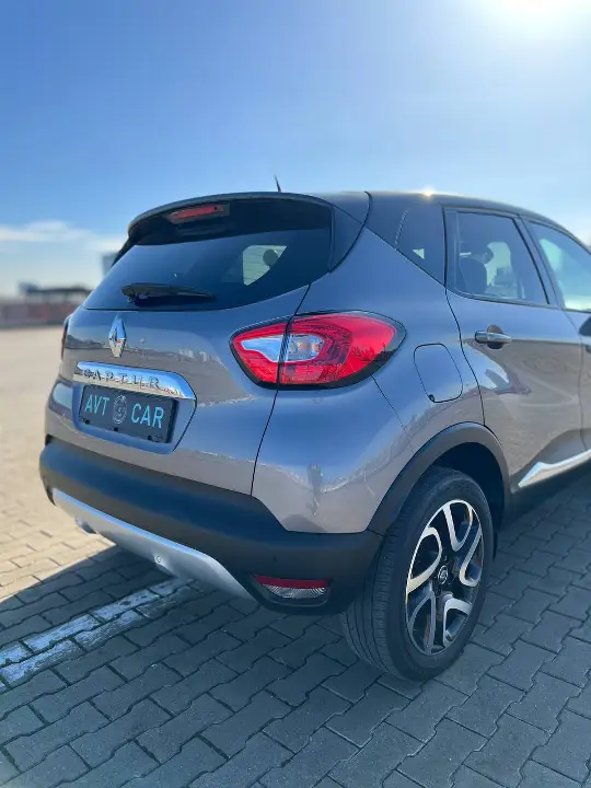 RENAULT CAPTUR