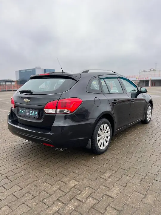 CHEVROLET CRUZE
