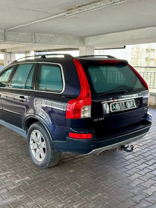 Volvo XC-90