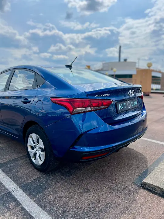 Hyundai accent