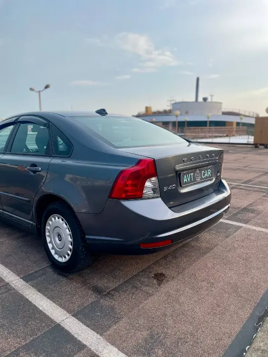 Volvo S40