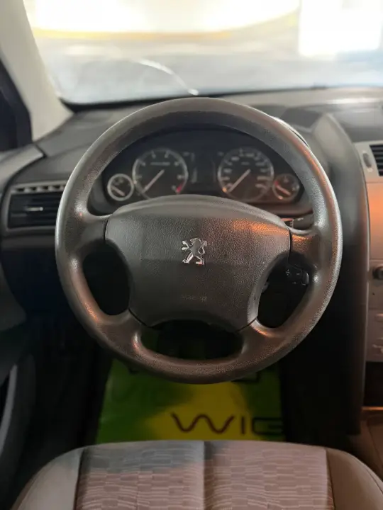 Peugeot 407, фотография 14