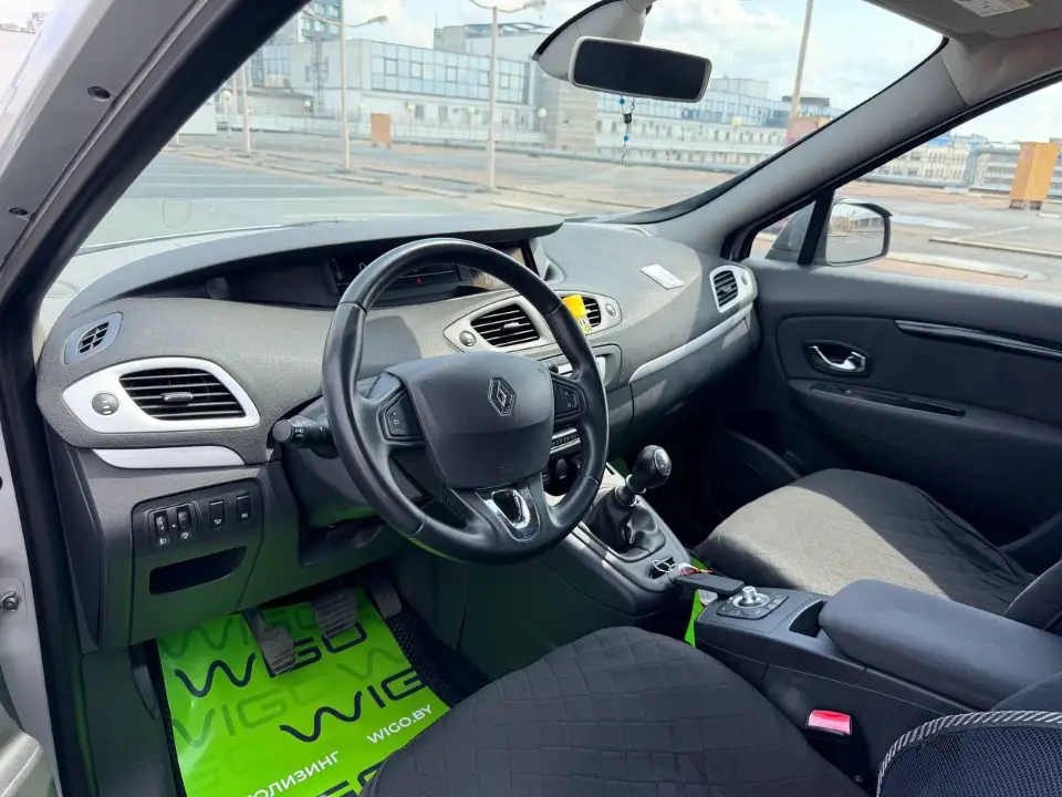 Renault Scenic, фотография 8