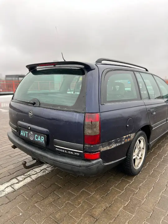 Opel Omega B