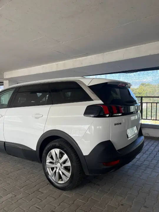 Peugeot 5008, фотография 4