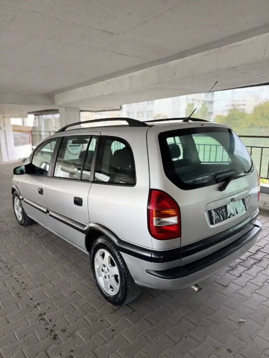 Opel Zafira, фотография 4