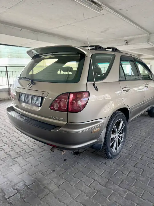 Lexus RX 300