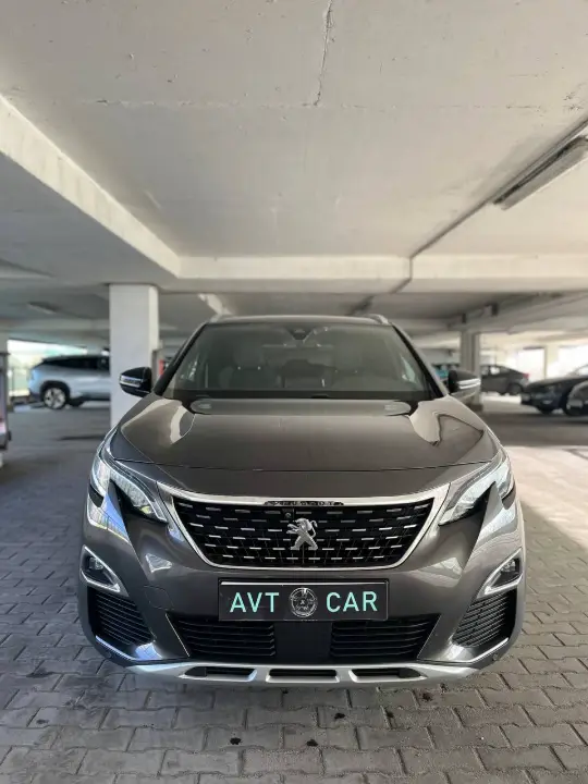 Peugeot 5008, фотография 1