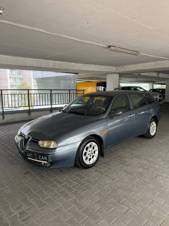 Alfa Romeo 156