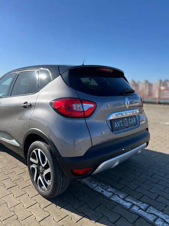 RENAULT CAPTUR