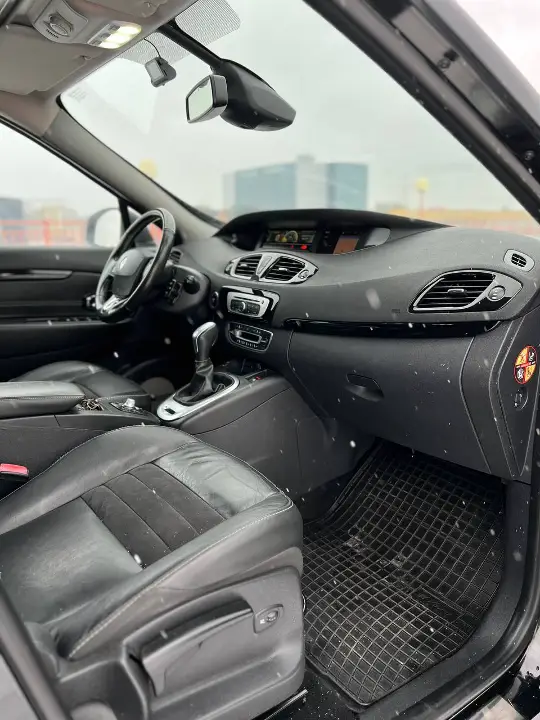 RENAULT MEGANE SCENIC