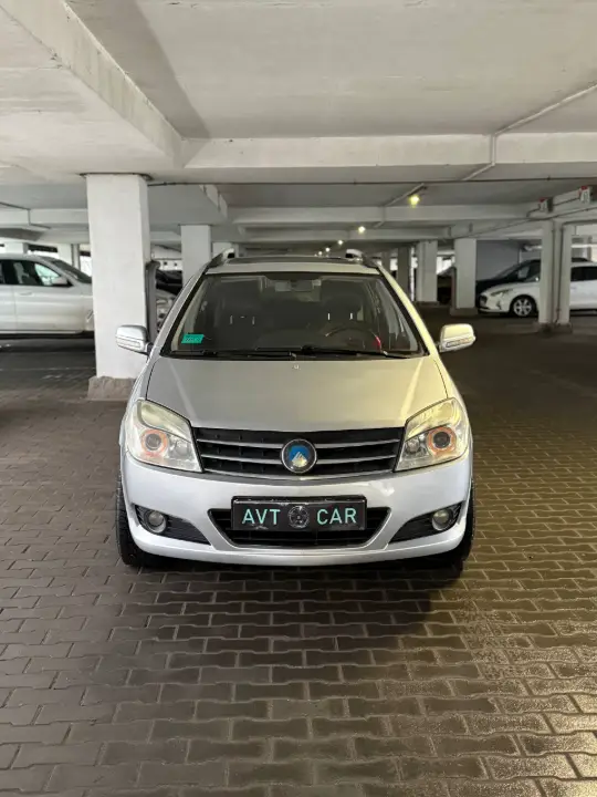 Geely MK Cross, фотография 1