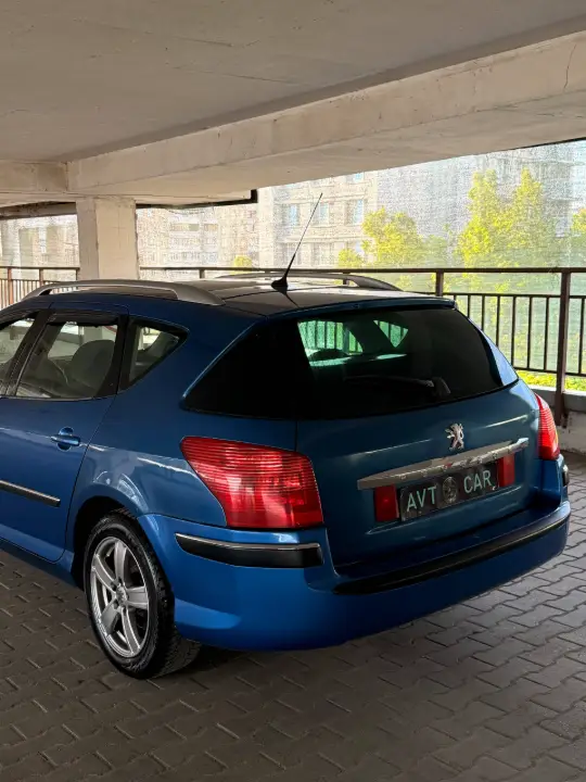 Peugeot 407