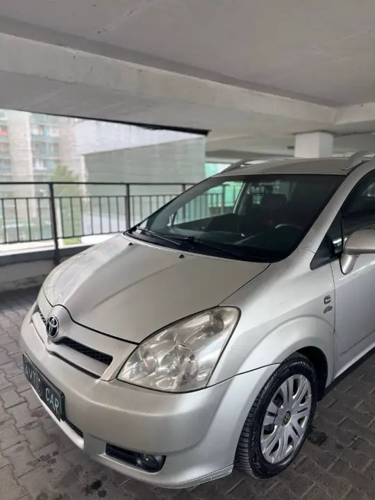 Toyota Corolla Verso, фотография 5