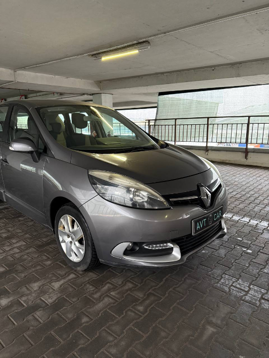 RENAULT SCENIC
