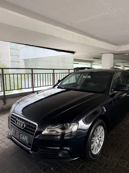 Audi A4 B8