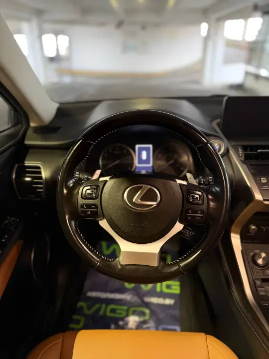 Lexus NX, фотография 12