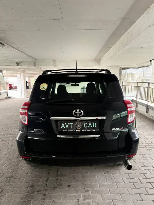 Toyota RAV4, фотография 6
