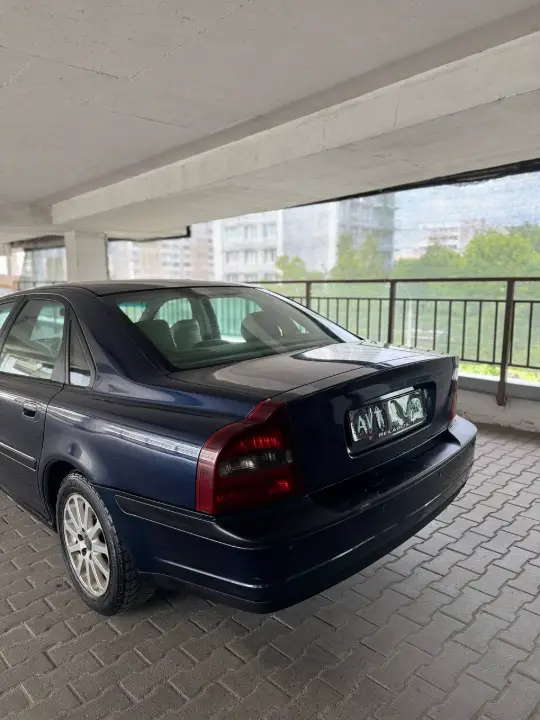 Volvo S80 
